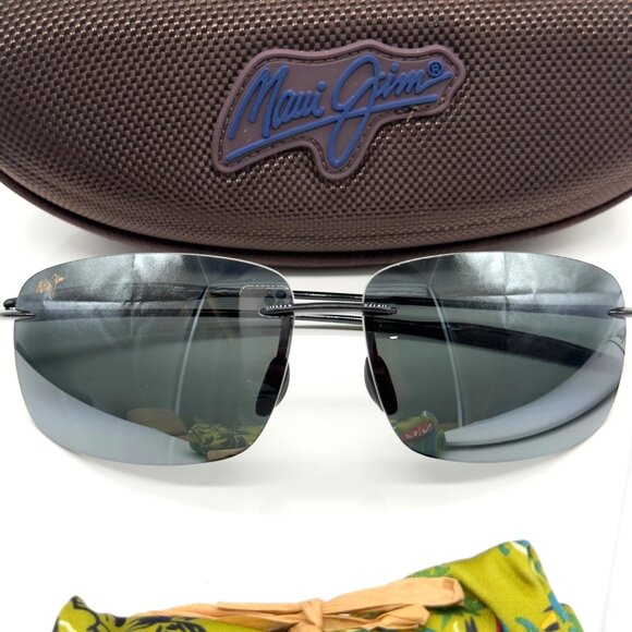 Maui Jim 422-02 Breakwall Sunglasses Black Frame Grey Polrized Lenses Sport Case - Picture 2 of 11